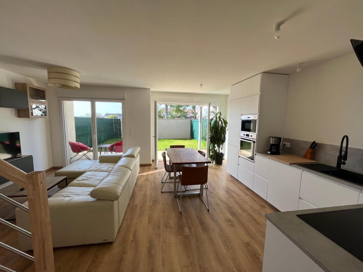 Maison T4 Cosy + Jardin Leyment Εξωτερικό φωτογραφία